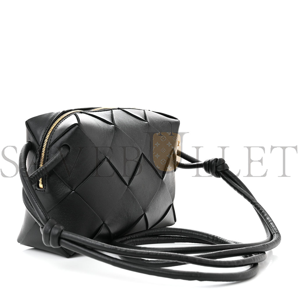 bo*te*ga Ve*ne*ta lambskin maxi intrecciato small cassette camera bag black (22*15*8cm)